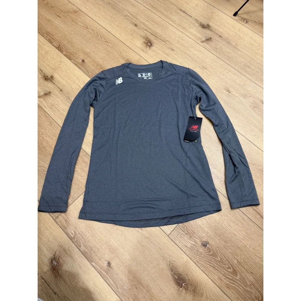 New Balance Womens NB Dry Long Sleeve Athletic Shirt Gray Heather Small NWT - Picture 1 of 5